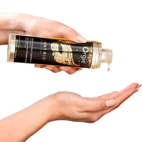 МАСЛО ДЛЯ МАССАЖА С БЛЕСКОМ TANTRIC LOVE RITUAL 200ML ORGIE