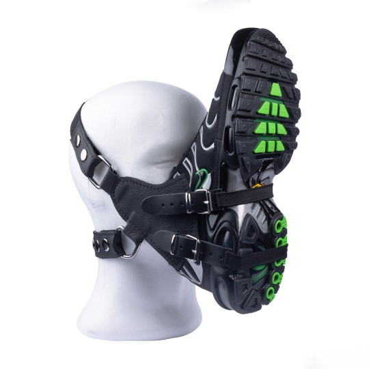 SNIFF MY SNEAKER - LEATHER MASK - BLACK