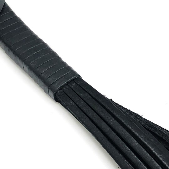 MARTINET WITH LEATHER STRINGS - 43 CM - BLACK
