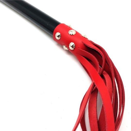 WOODEN MARTINET WITH LEATHER STRINGS - 78 CM - RED