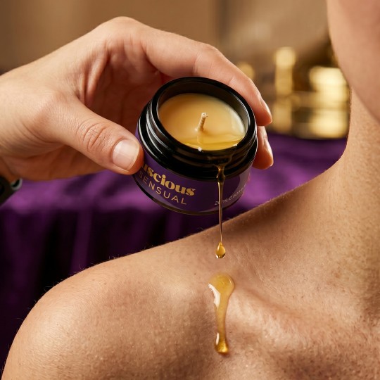 VELA DE MASSAGEM LUSCIOUS COM FEROMONAS E AROMA SENSUAL 20ML CRUSHIOUS
