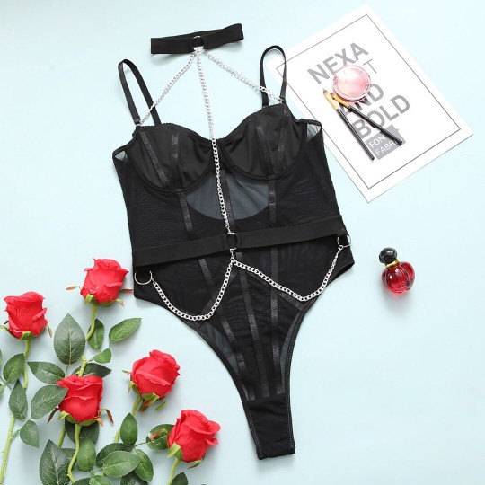 BODY AVEC COLLIER ET CHAÎNES NOIR DE NAMOUR