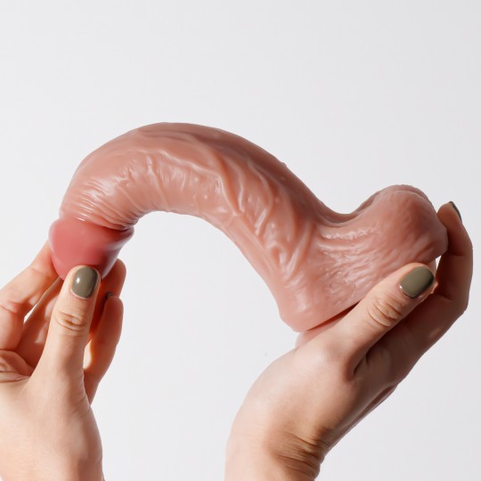 DILDO INVITIKTUS 8,5 IN SILICONE LIQUIDO CRUSHIOUS COLOR CARNE