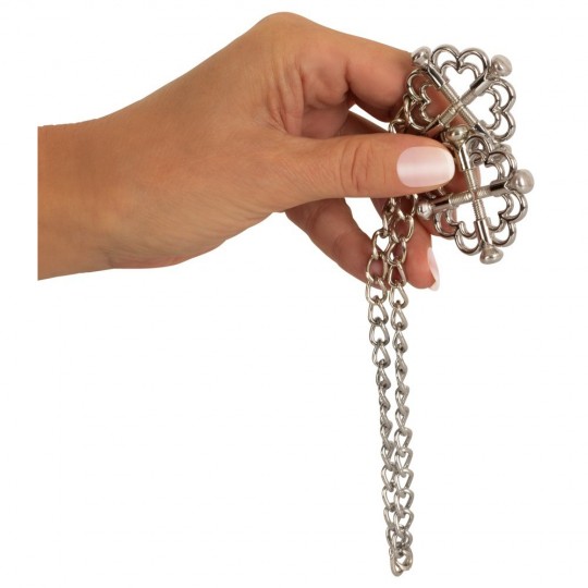 УКРАШЕНИЕ ДЛЯ СОСКОВ С МЕТАЛЛИЧЕСКОЙ ЦЕПОЧКОЙ