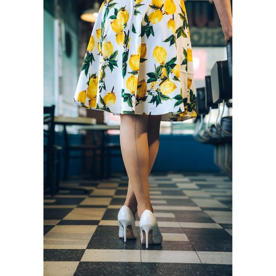 ВАНЕССА - ВЫСОКОЕ БЕДРО - ГОЛЫЙ